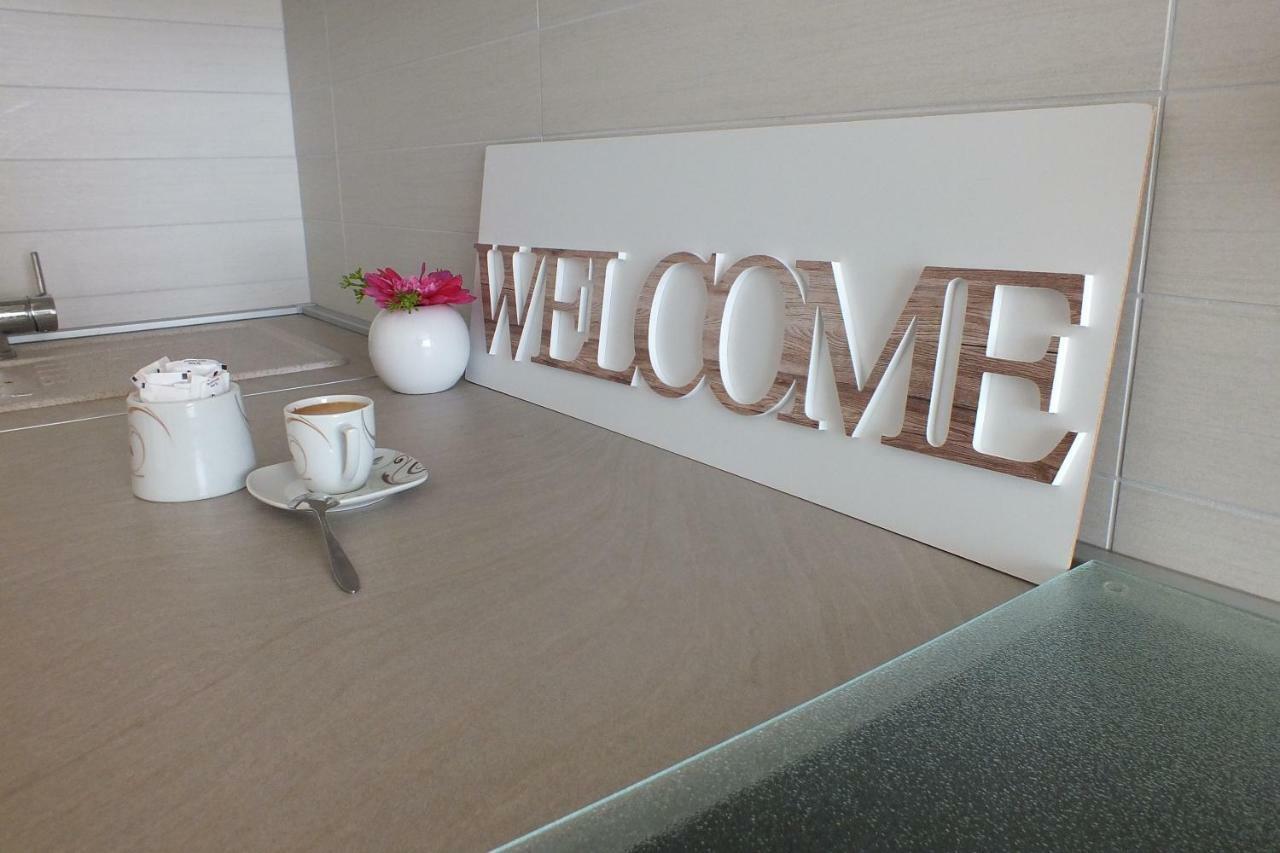 Apartment Silvija Новаля Екстериор снимка