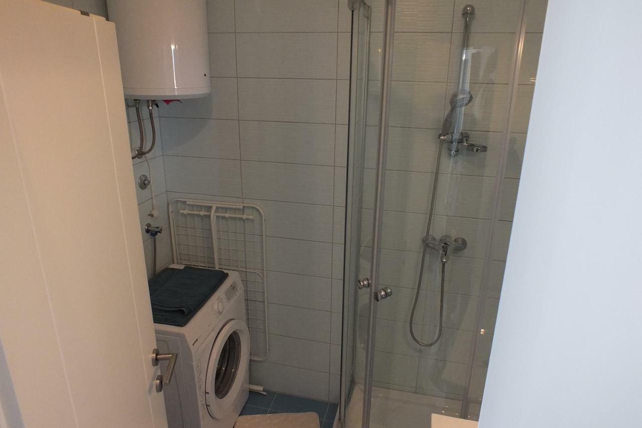Apartment Silvija Новаля Екстериор снимка