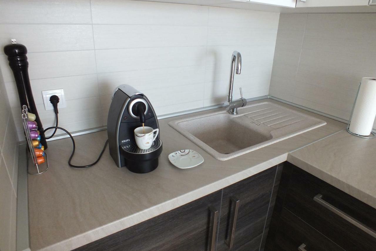Apartment Silvija Новаля Екстериор снимка