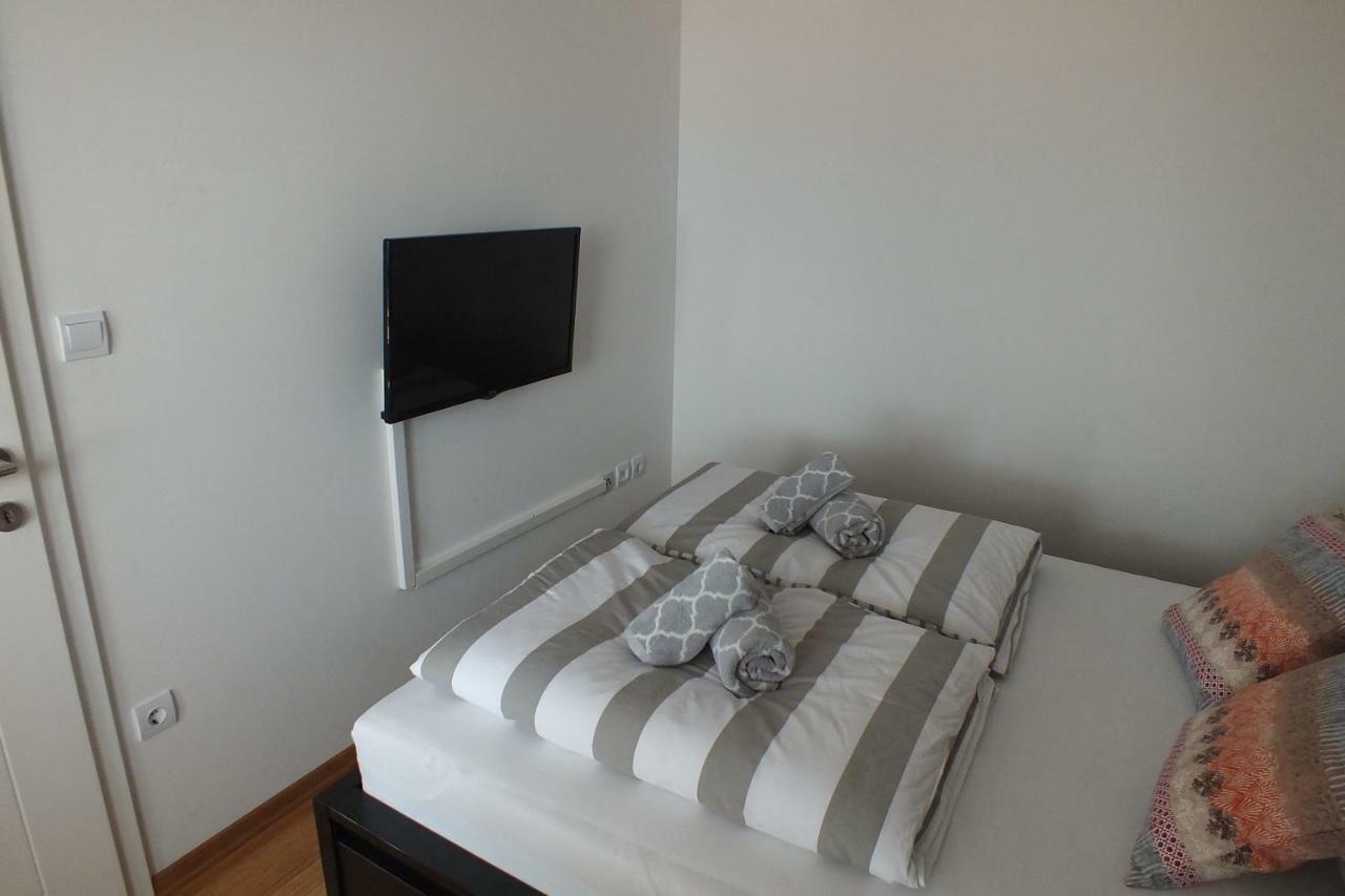 Apartment Silvija Новаля Екстериор снимка
